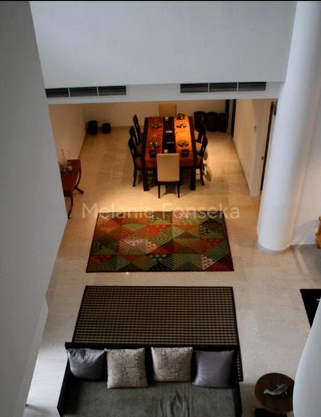4 Bed Condo for Rent in  The Colonnade - Image 2